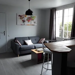 Jolie T2 Au Coeur Du Bourg Carnac